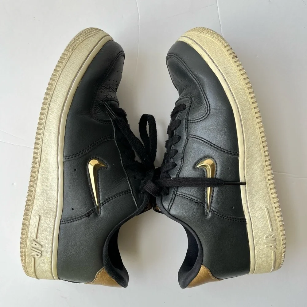 Nike Air Force 1 Low Jewel Black Metallic Gold Men's 6 Women's 7.5